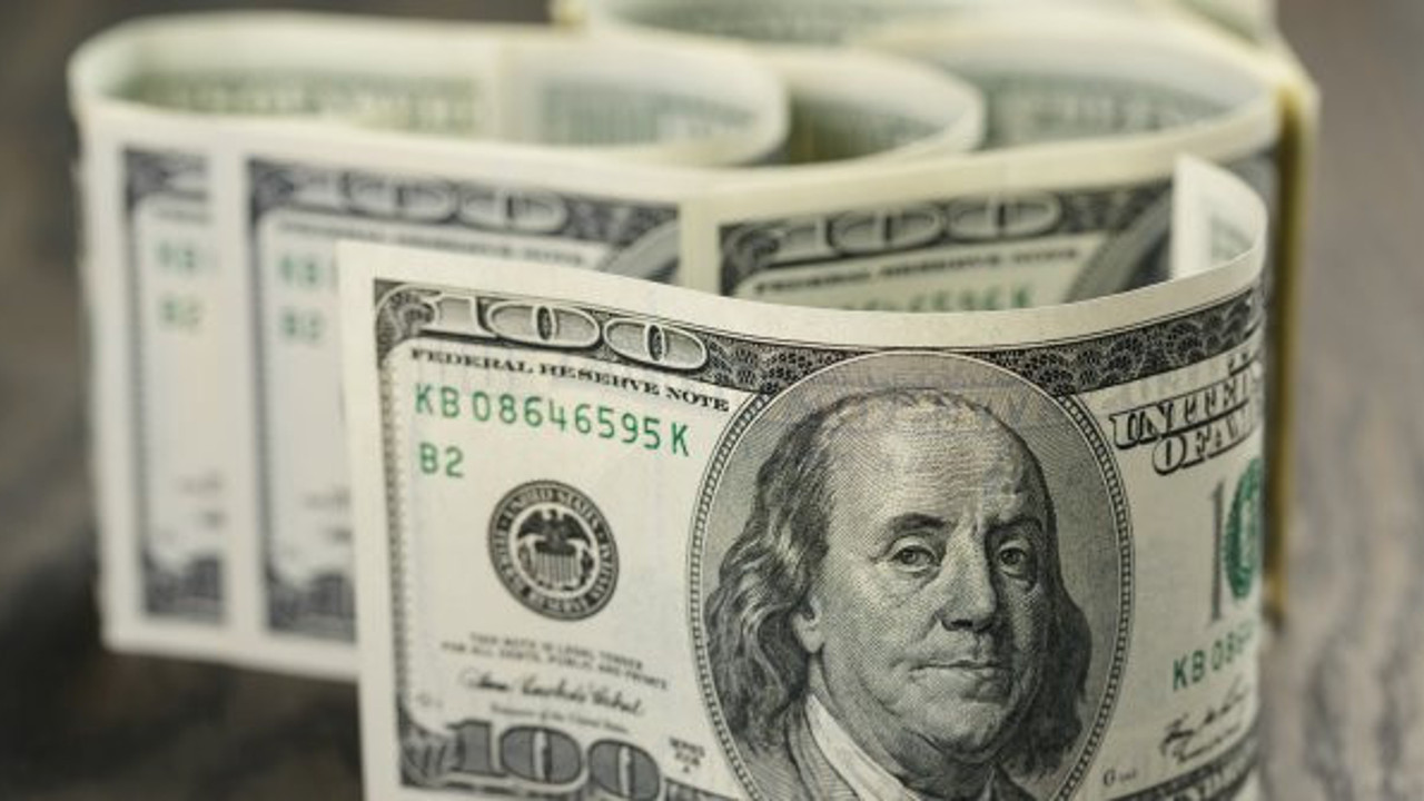 Gözü dolarda olanlar bu habere dikkat! Uzman isim doların demir atacağı seviyeyi açıkladı