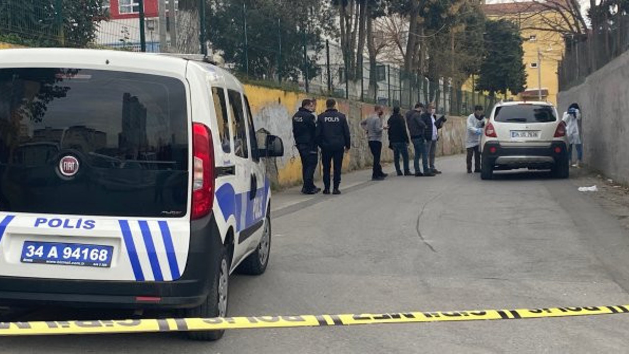 Pendik'te dehşet dakikaları. Maşallah yazılı araçla 350 bin lirayı gasp ettiler