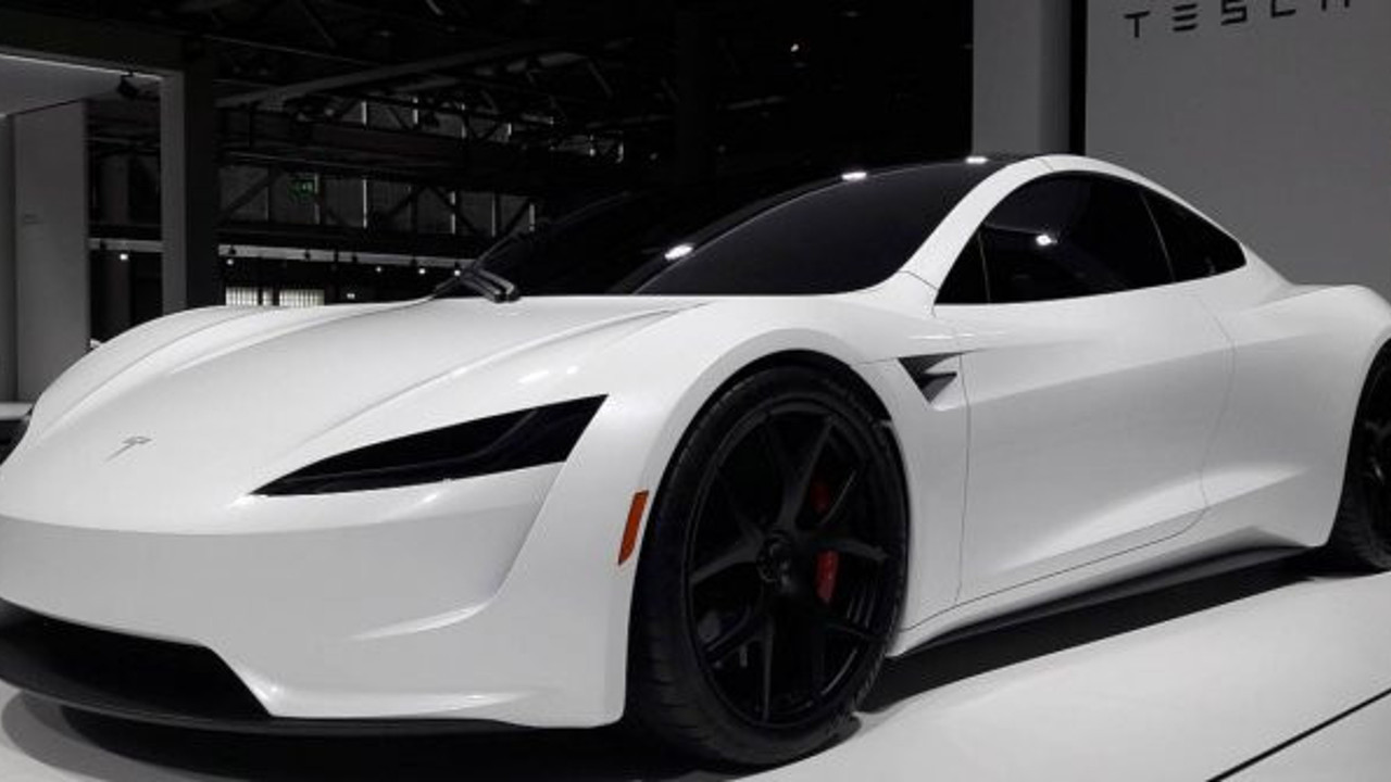 Tesla'nn piyasa değeri 800 milyar doları aştı