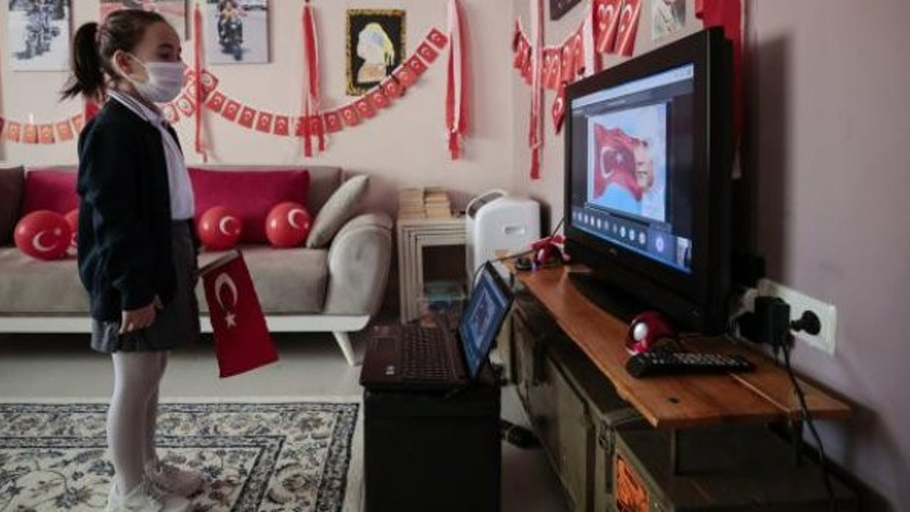 81 ilde İstiklal Marşı okundu