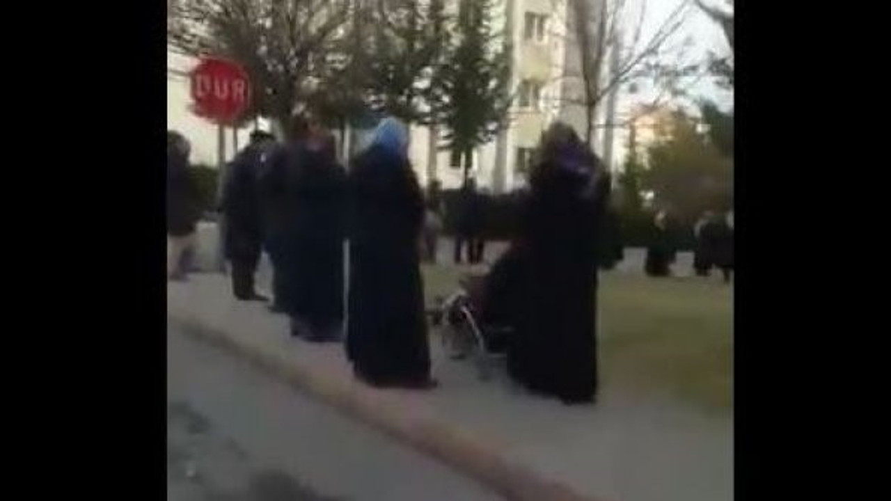 Karnabahar 1.25'ten satılınca kilometrelerce kuyruk oluştu. Halkın gerçek durumu bu