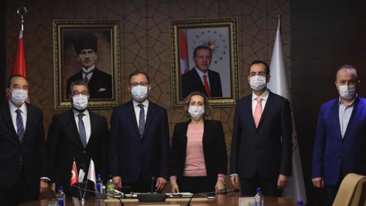 Bakan Kasapoğlu: Yılda yaklaşık 10 milyar lira kredi ve burs dağıtıyoruz