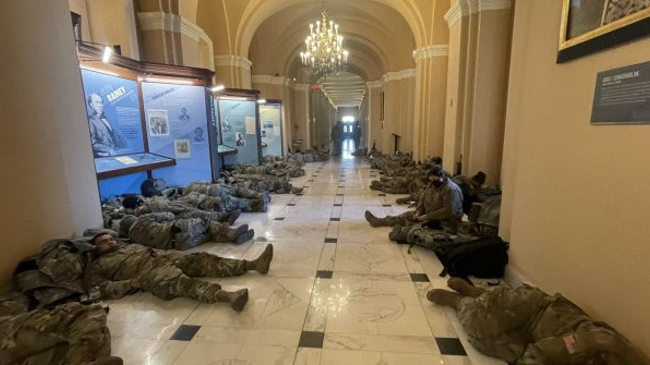 Şu an ABD Kongre Binası. Şimdi gülme sırası bizde