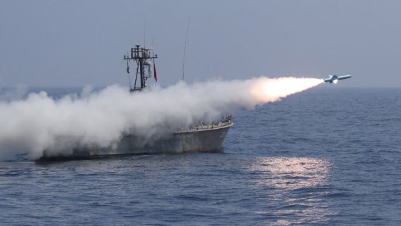 İran'dan Hint Okyanusu'nda gövde gösterisi