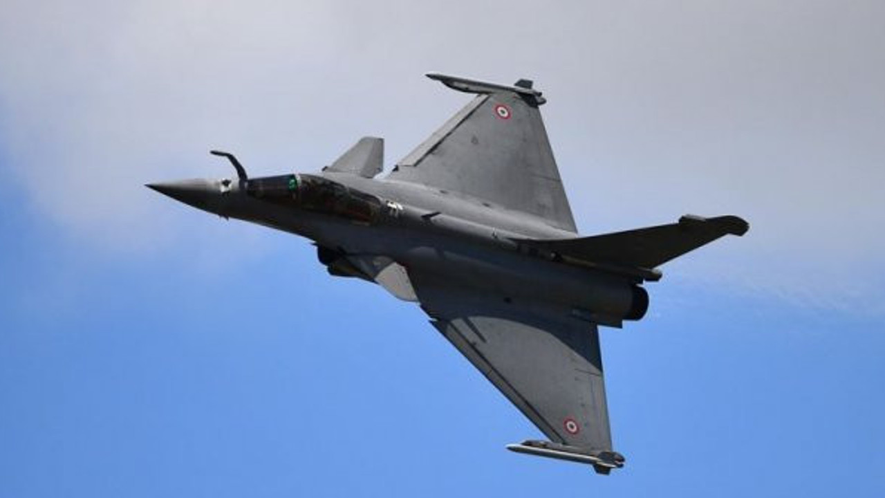 Yunanistan'dan Rafale hamlesi