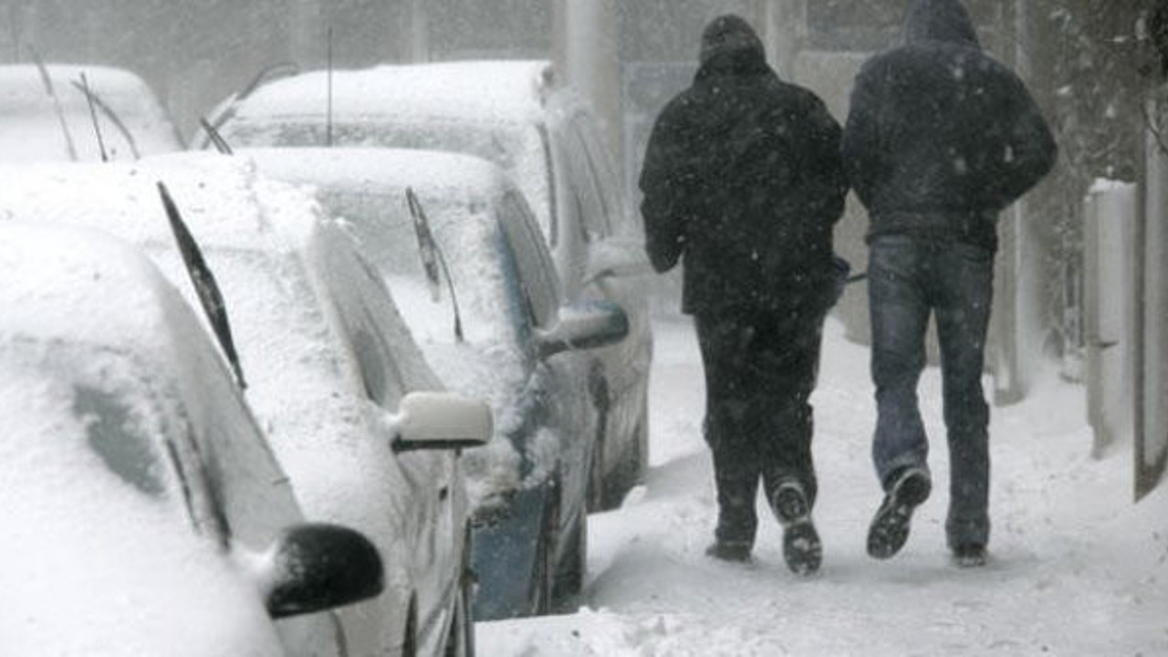 Uzman isim altın kuralları açıkladı. İşte 10 adımda karda yürüme teknikleri