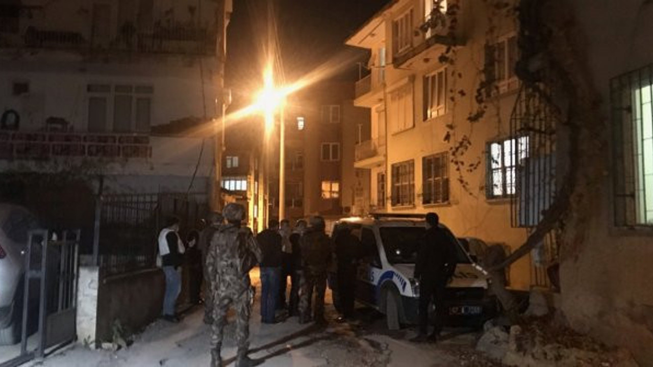 Kadına el kaldıran koca polisleri görünce fare gibi kaçacak delik aradı. KADES bir kadını daha şiddetten kurtardı