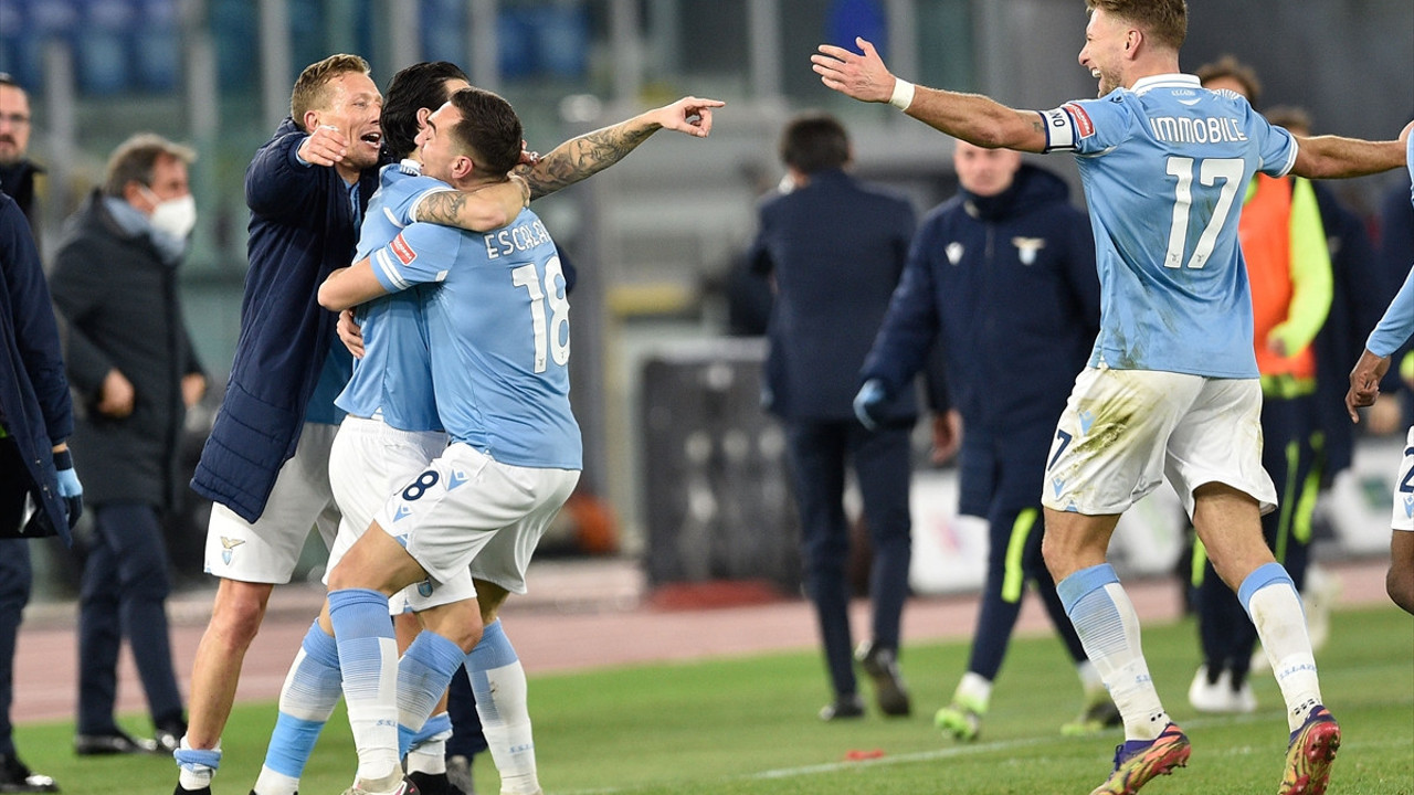 Derbide Lazio ezeli rakibini 3'ledi