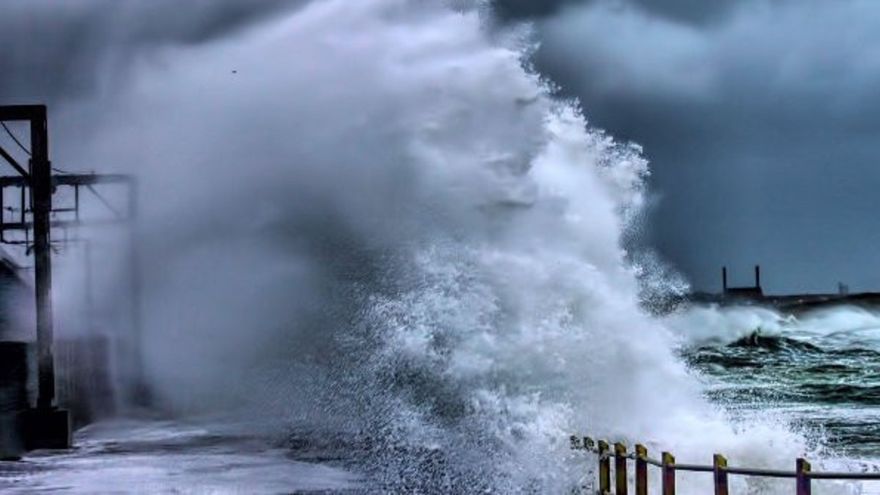EDA Fırtınası Türkiye sınırlarına dayandı. Meteoroloji geri sayıma geçti