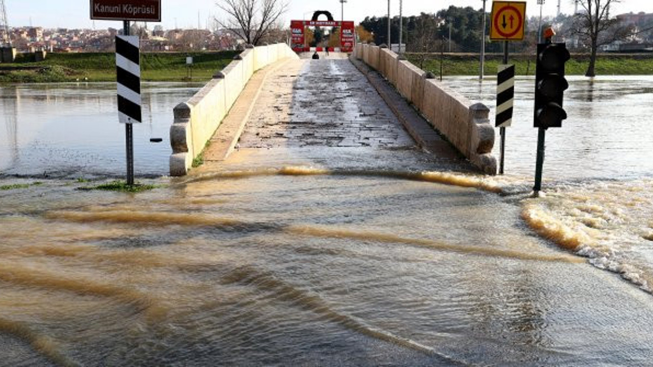 Edirneliler derin nefes aldı. Korku saçan Tunca Nehri'nden sevindirici haber