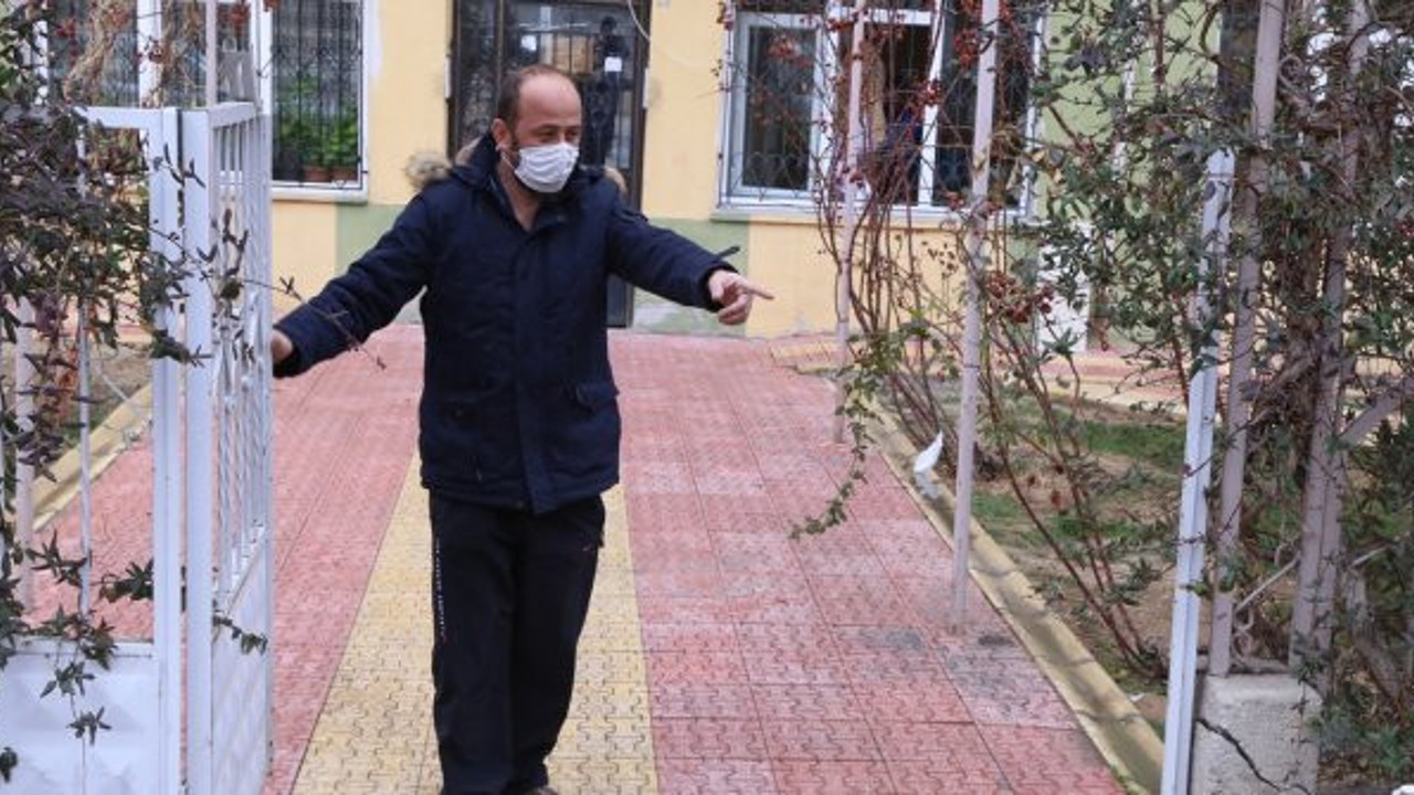 Ağlanacak halimize güldük