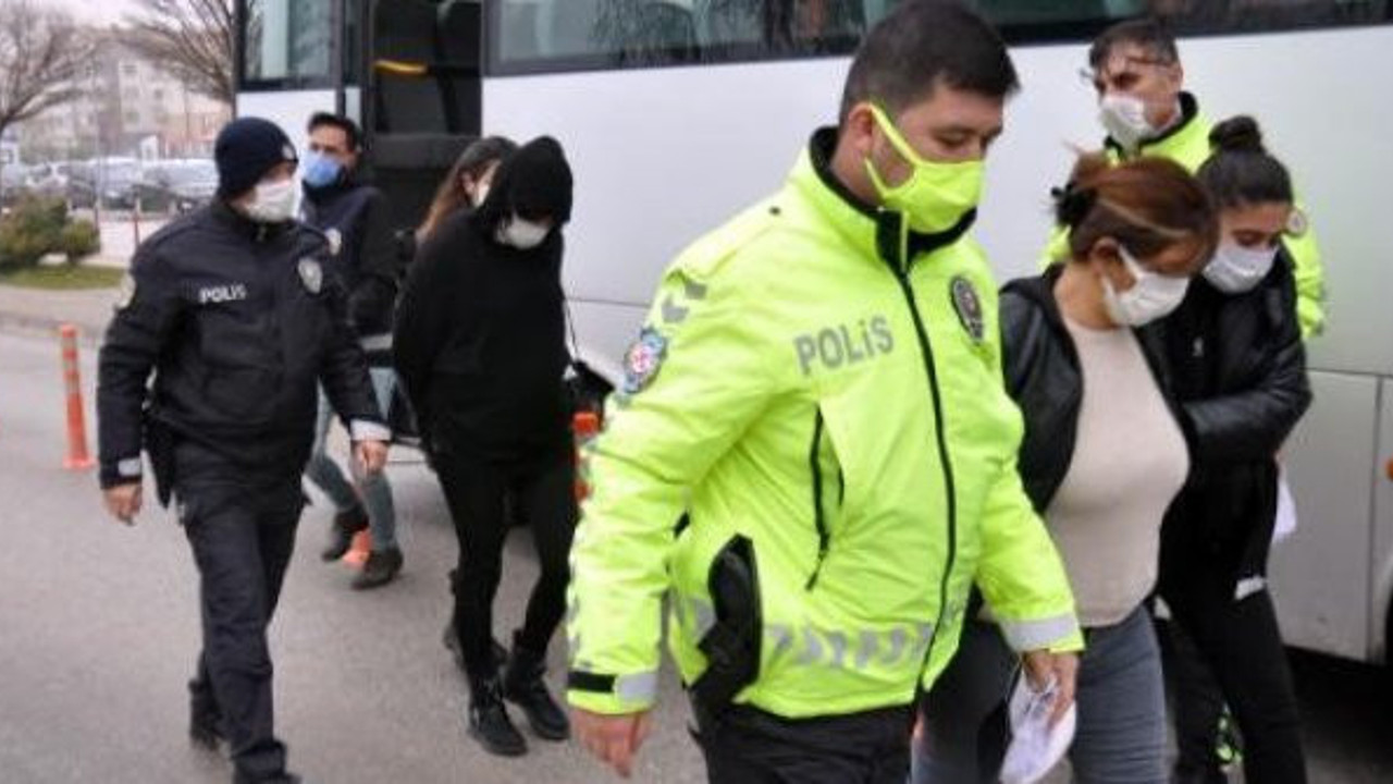 Karaman'da uyuşturucu çetesini 550 polis çökertti. Şebeke lideri kadından şok taktik