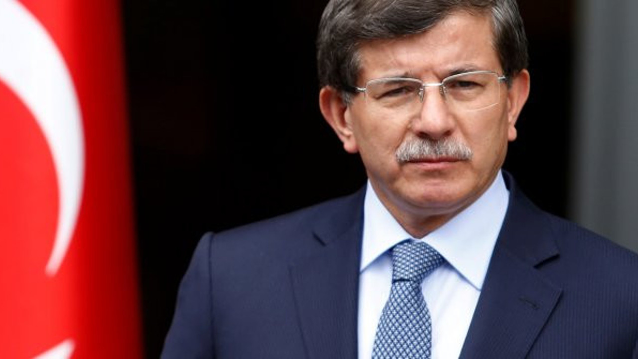 Bahçeli’nin açıklamalarının ardından Ahmet Davutoğlu’ndan tavsiyeli cevap