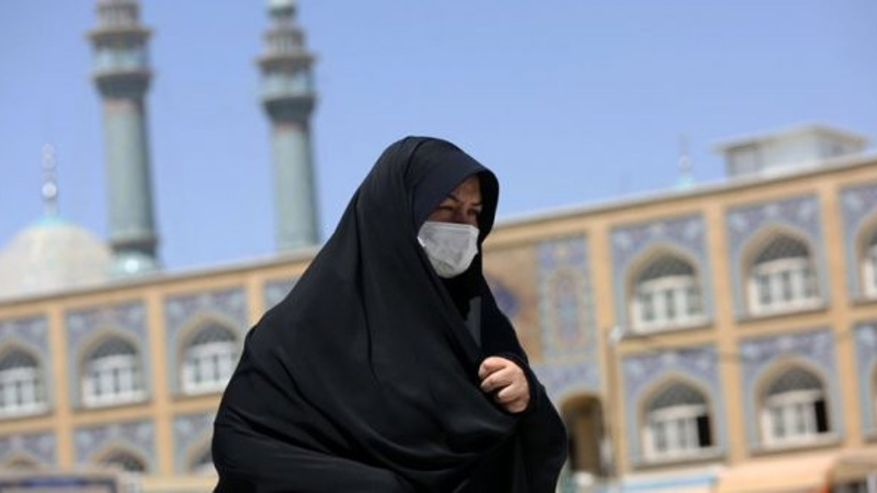 İran'da son 24 saatte koronadan 87 kişi hayatını kaybetti