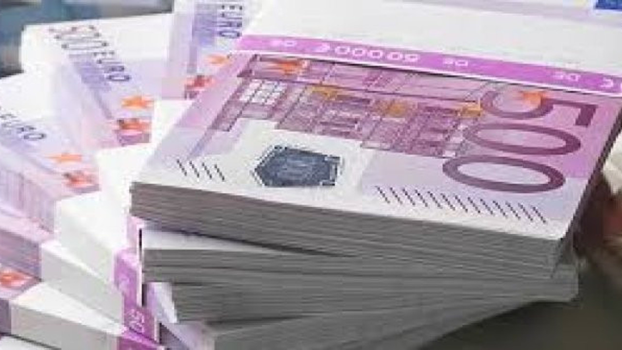 Euro'nun kaderi bugün belli olacak