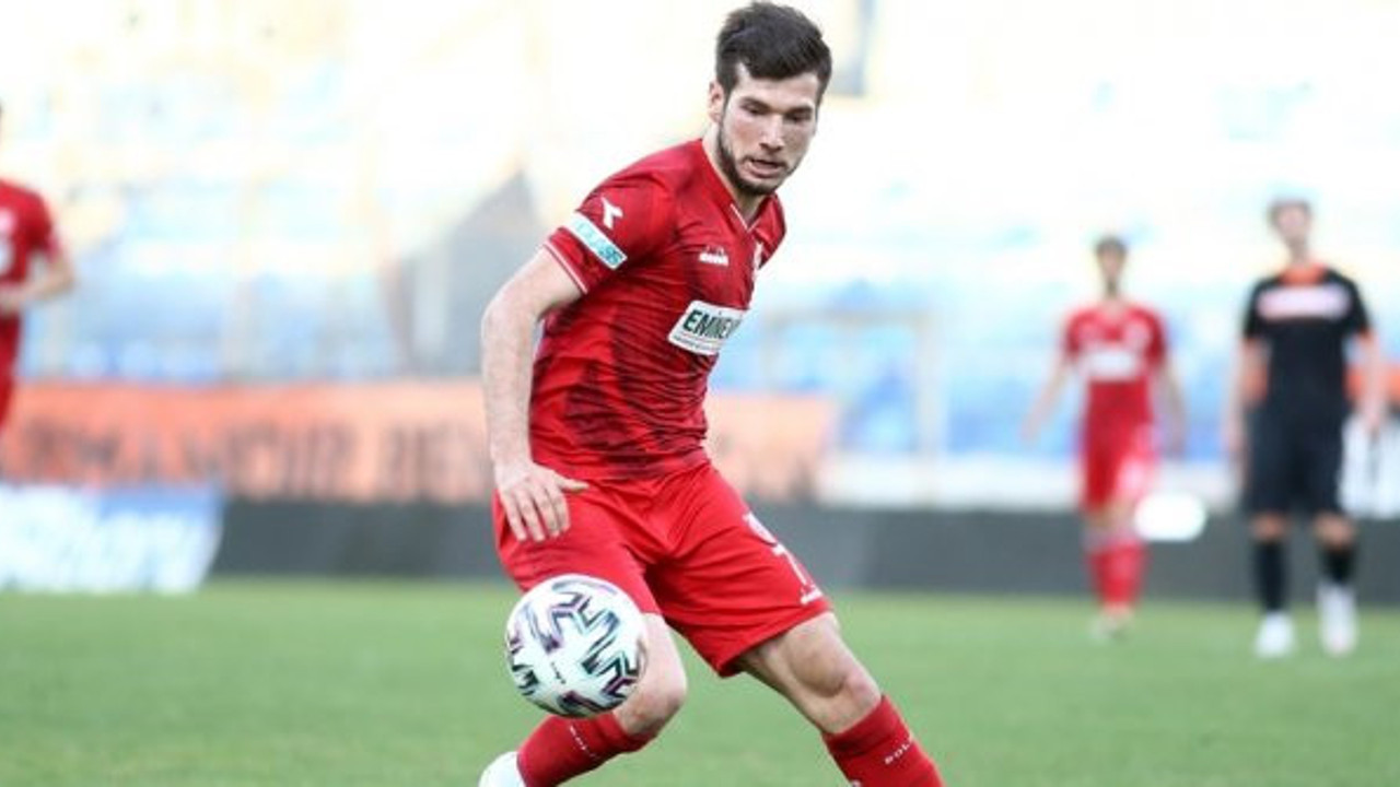 Kayserispor Melih Okutan ile 2,5 yıllık sözleşme imzaladı