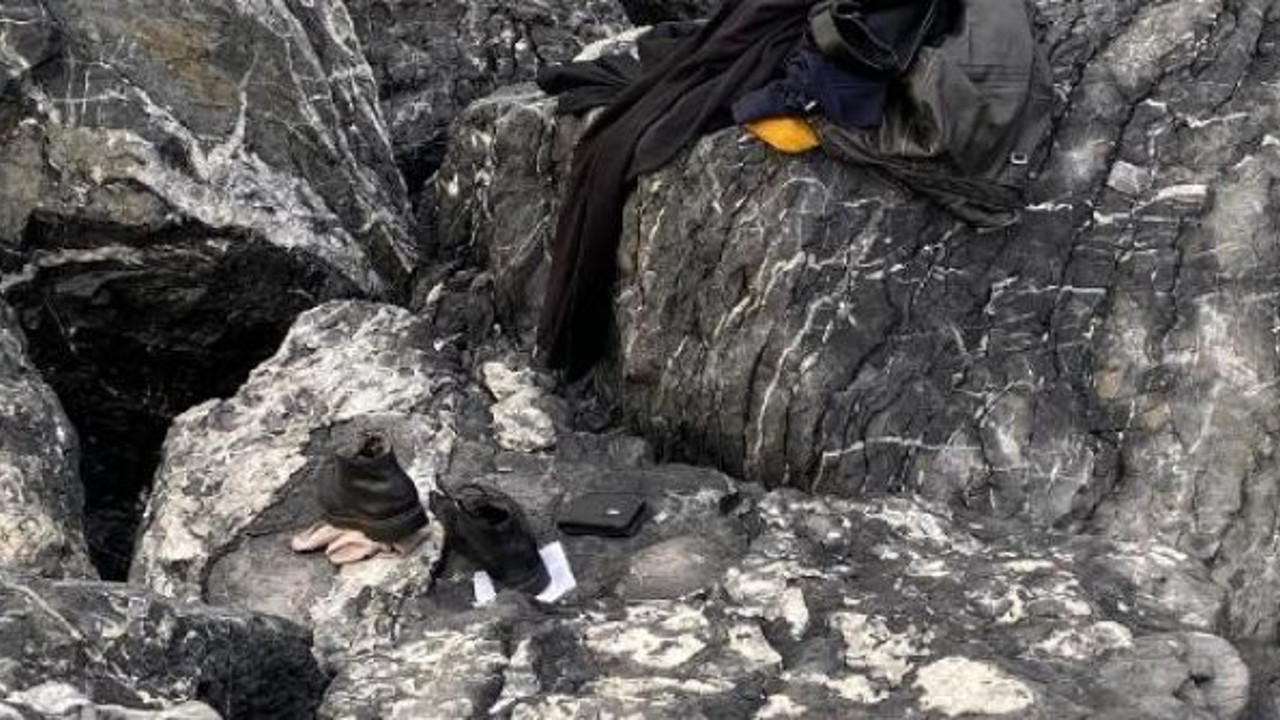 İntihar notu bıraktı. Denize atladı