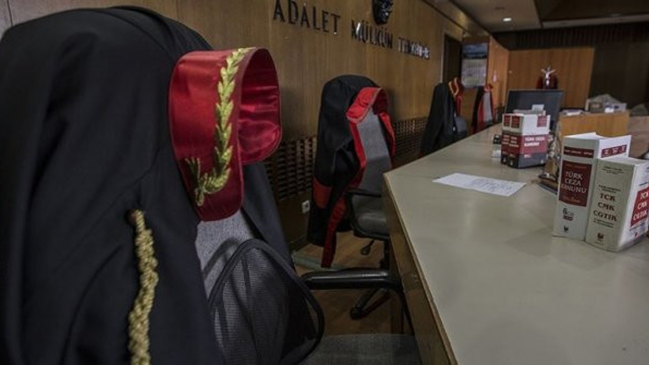FETÖ ile bağlantısı bulunan 9 Hakim ve Savcı meslekten ihraç edildi