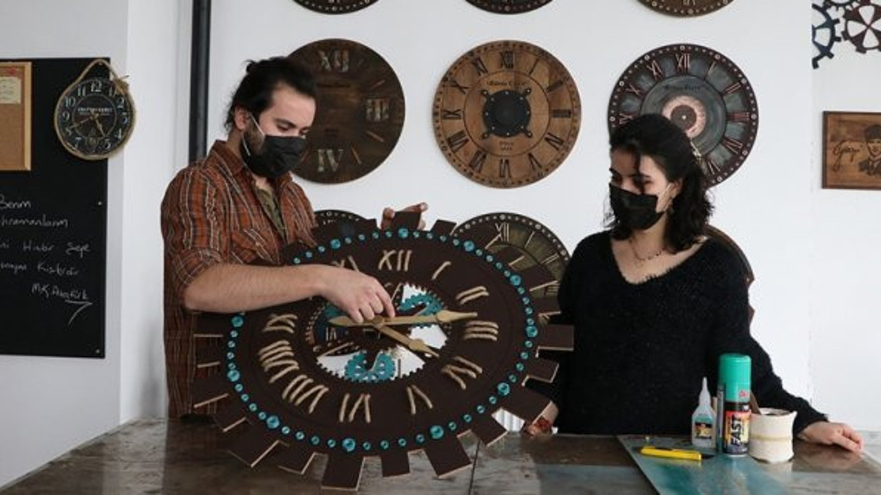 Evde hobi olarak başladılar şimdi dünyaya ihraç ediyorlar