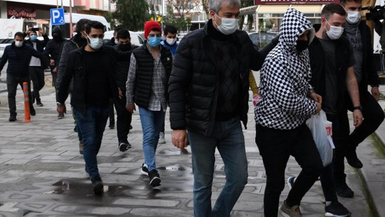 Kuşadası'nda hırsız çetesi yakalandı