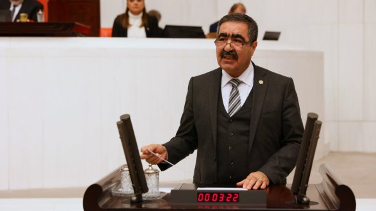 İYİ Partili Oral. Çin iktidarı ekonomik vaatler vererek Uygur Türklerini vermek için mi zorluyor?