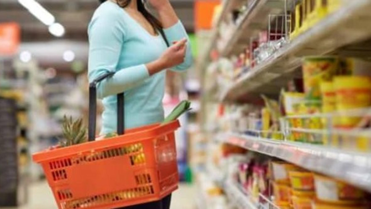 Marketlerde ürünlere gizli zam. Fiyatlar aynı görünüyor