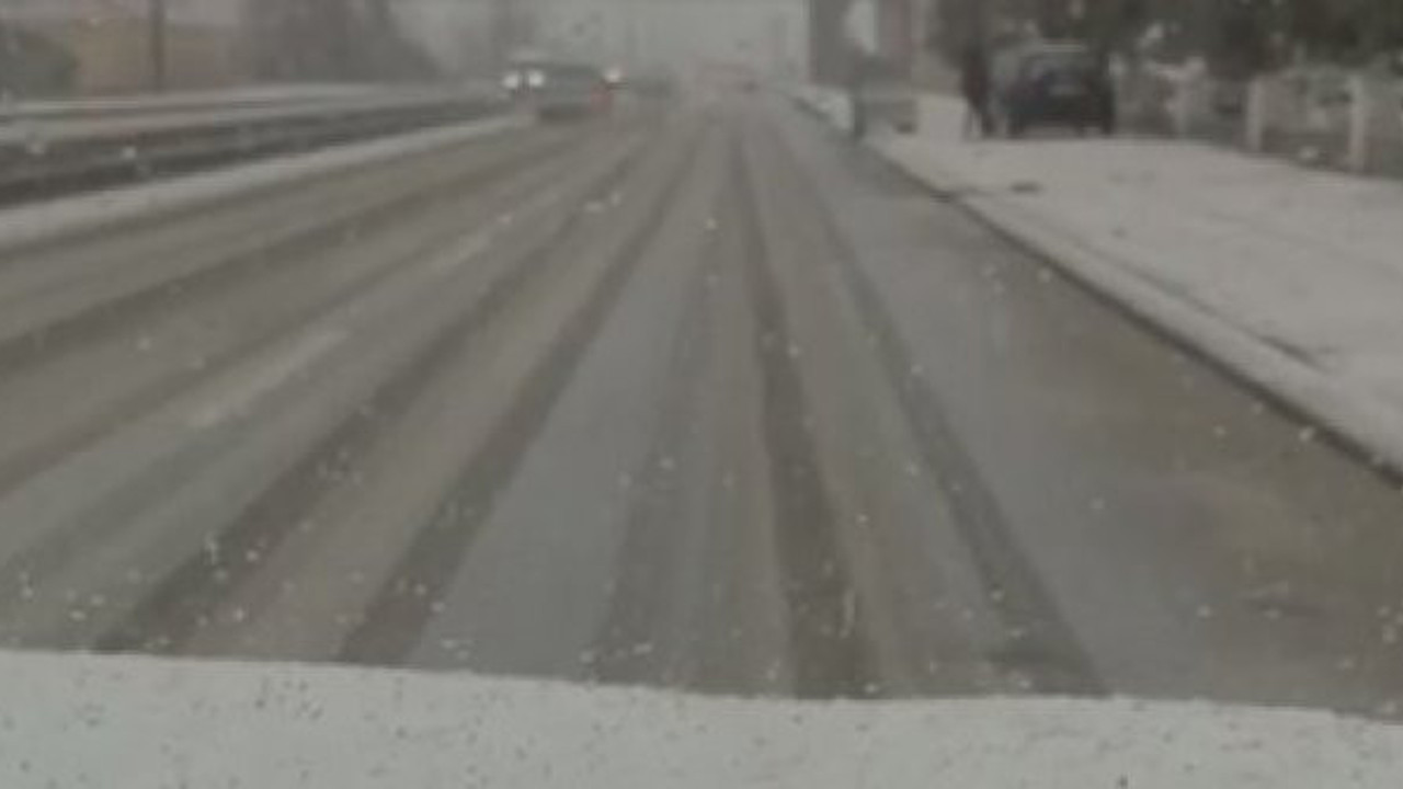 İzmir ve Bodrum’da kar yağdı. Seferihisar kar altında. Hayırdır İnşallah