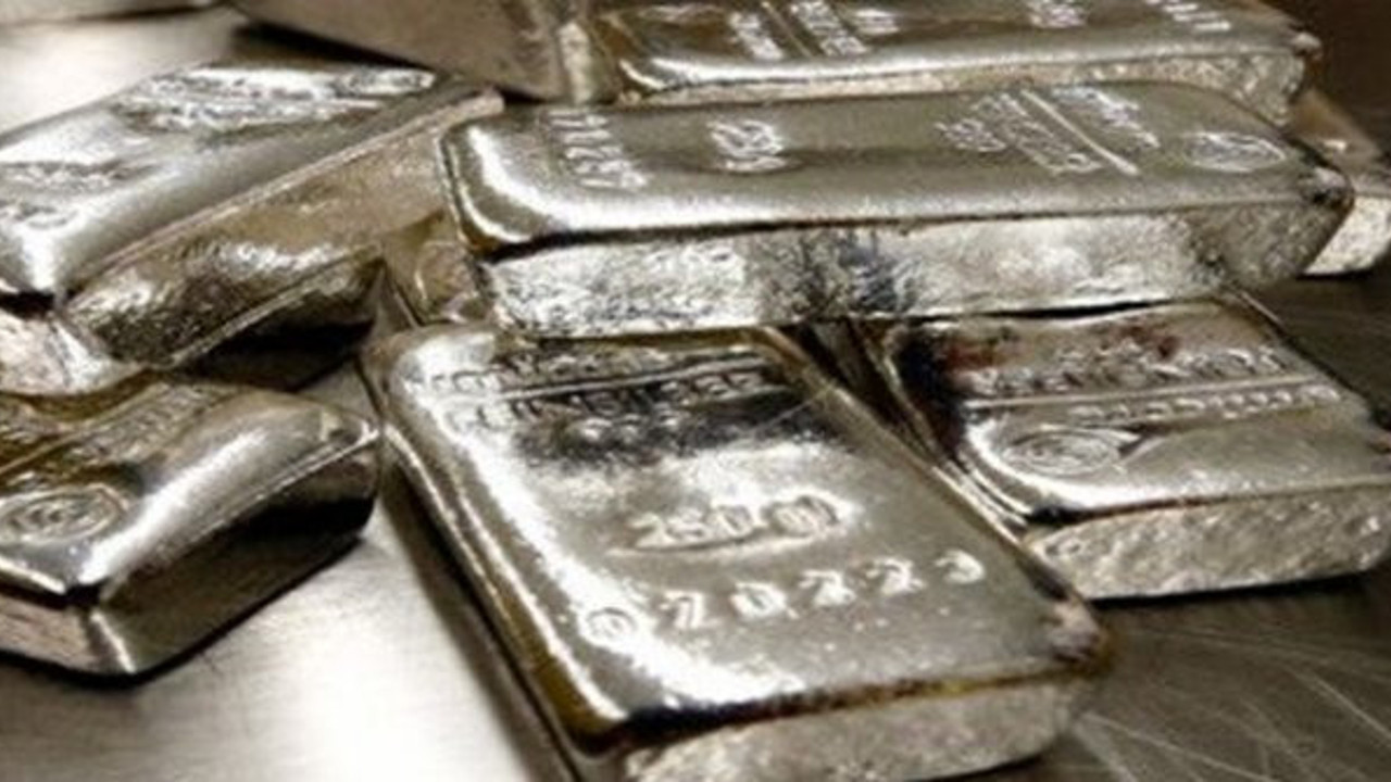 Dolar altın düştü parası olan buna yatırım yapıyor. Tarihi zirveyi gördü