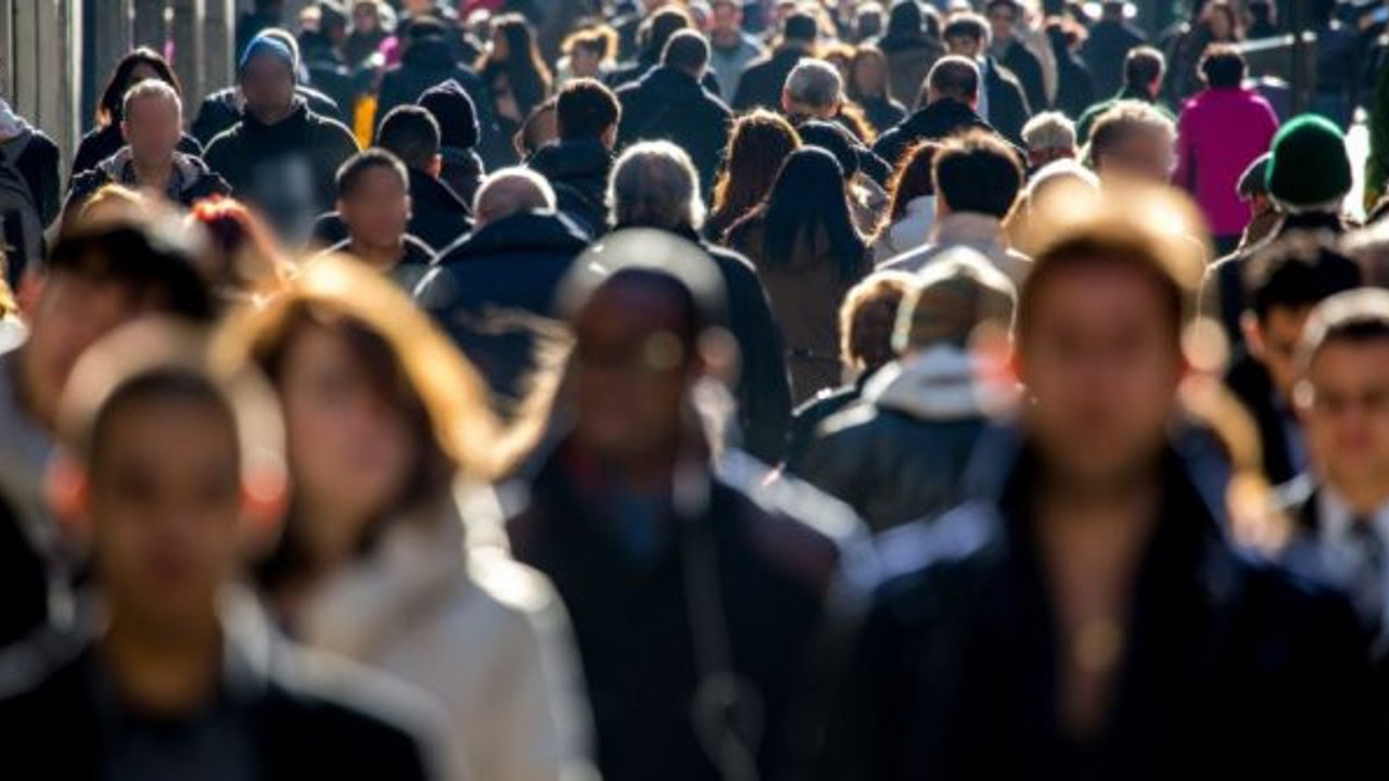 Uzman isim hiçbir koruyuculuğu yok diyerek açıkladı. Bu hatayı yapan korona virüse yakalanıyor