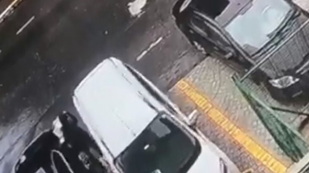 Beylikdüzü'nde hırsızların yeni taktiğini polisler çözdü. Sizin de aracınız bu yöntemle soyulabilir