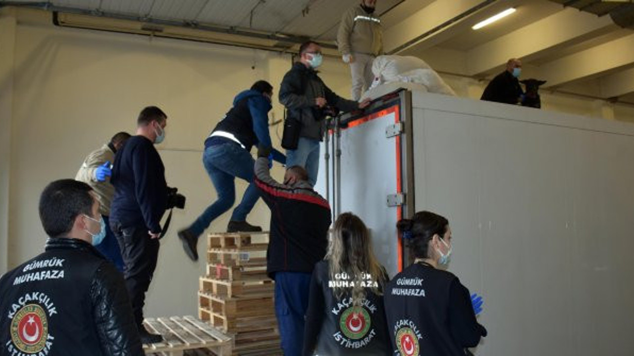 Edirne'de boş TIR esrar deposu çıktı