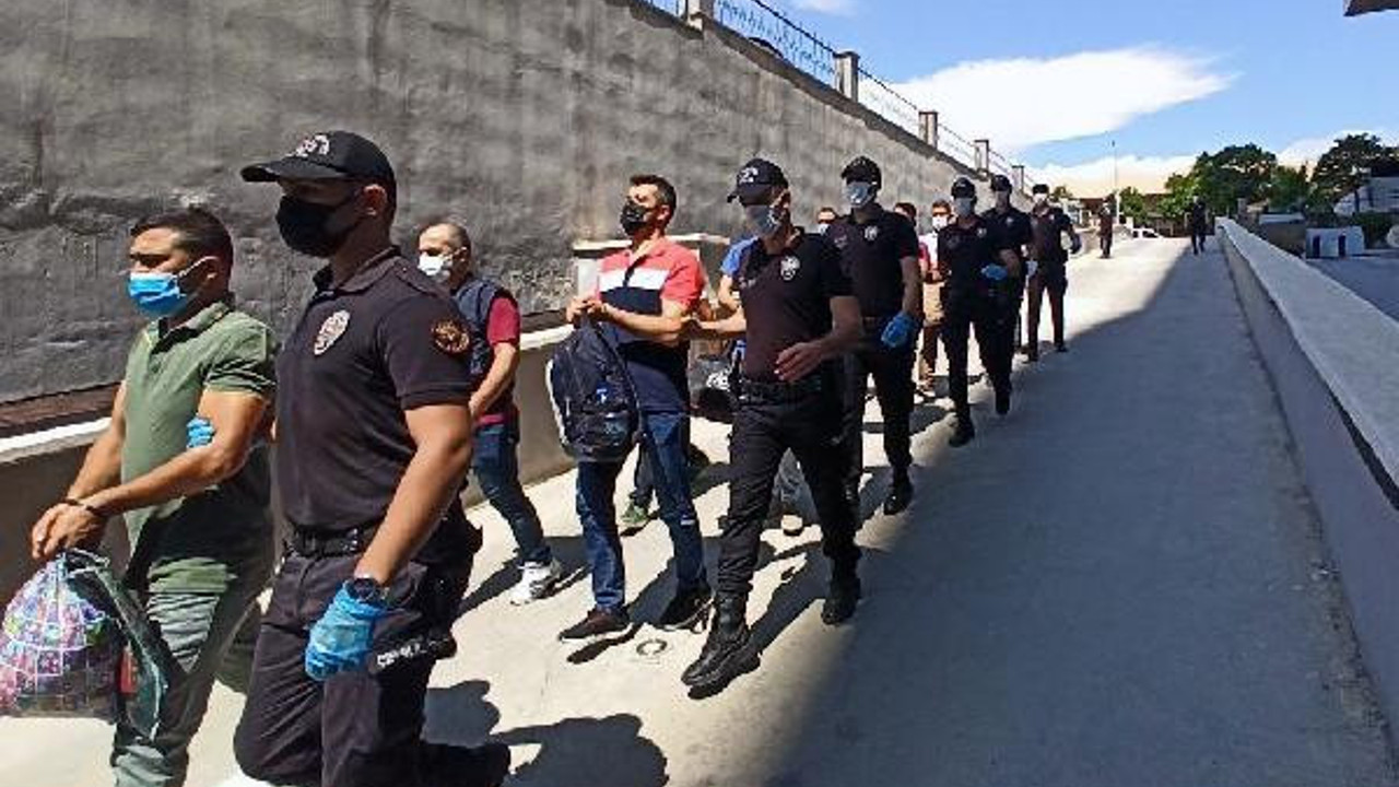 Meslekten ihraç binbaşı tutuklandı