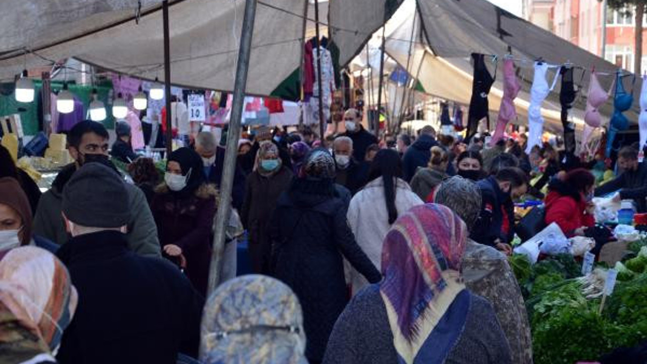 Avcılar'da sosyal mesafesiz pazar