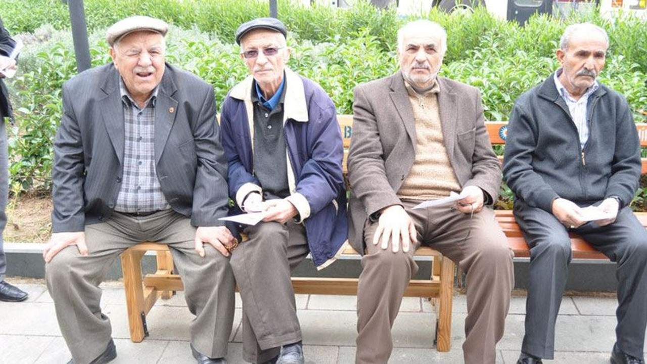 Gıdaya gelen zamlar işçi, emekli ve memuru çılgına çevirdi. Ayçiçek yağı, yumurta ve mercimek tavan yaptı