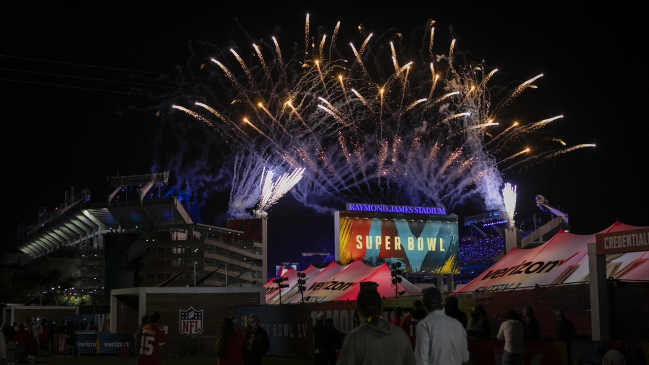 55'inci Super Bowl'da kazanan belli oldu