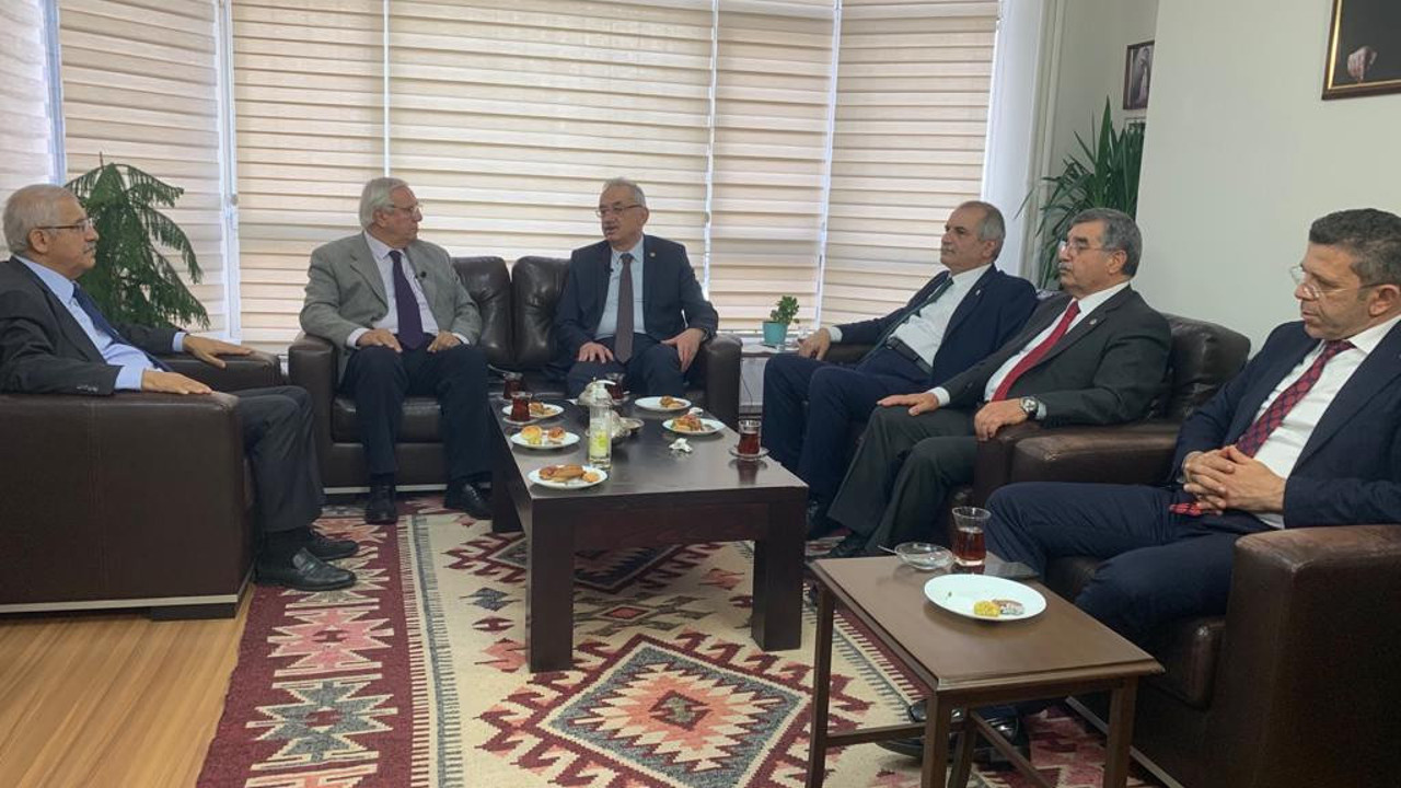 İYİ Parti'den Yeniçağ'a geçmiş olsun ziyareti! Tatlıoğlu: Saldırıların özellikle aynı mihraktan Yeniçağ'a yapılmasını kınıyoruz