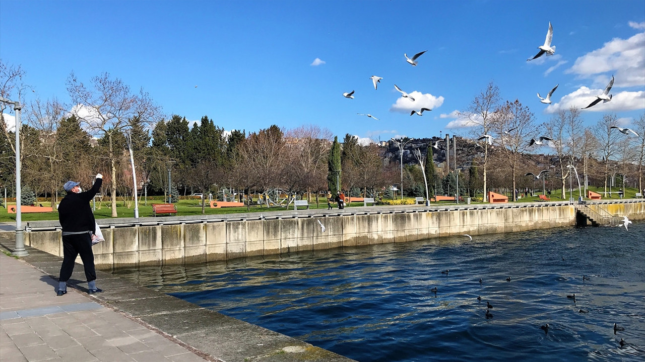Kocaeli’de güneşli havanın tadını çıkarttılar