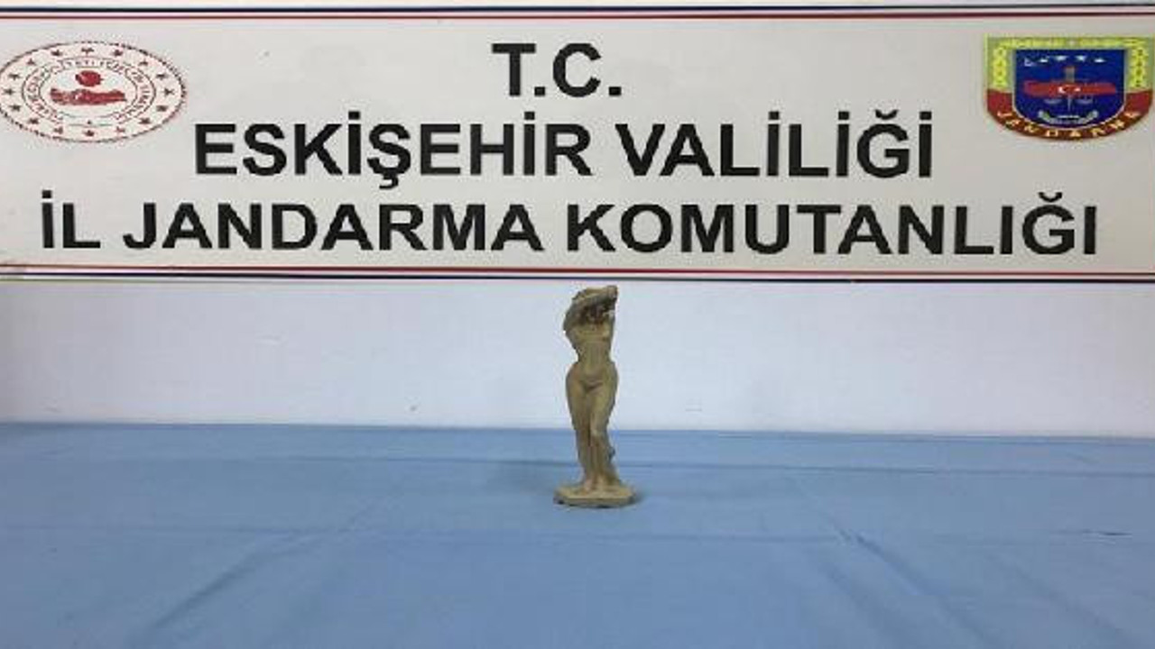 Roma dönemine ait heykel ele geçirildi