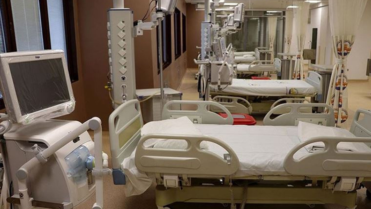 Öğrencileriyle satışa çıkarılan özel okullardan sonra özel hastaneler de hastalarıyla birlikte satışa çıktı