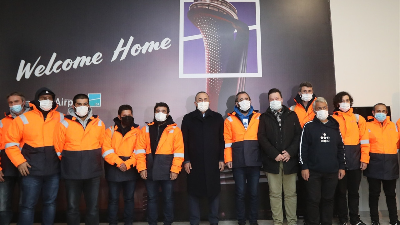 Nijerya'da kurtarılan denizciler Türkiye'de