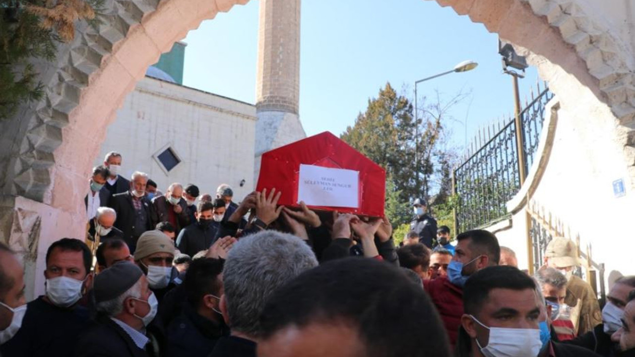 Gara şehitleri son yolculuklarına uğurlanıyor