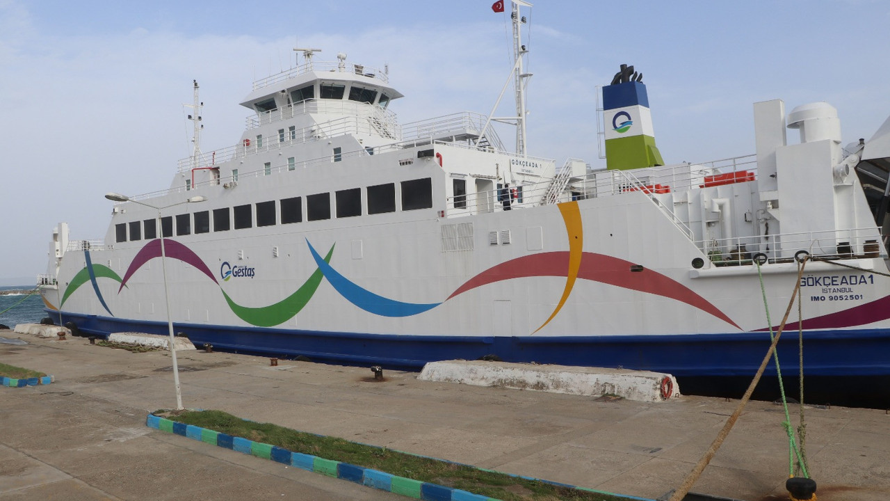 Gökçeada'ya yarınki feribot seferleri iptal edildi