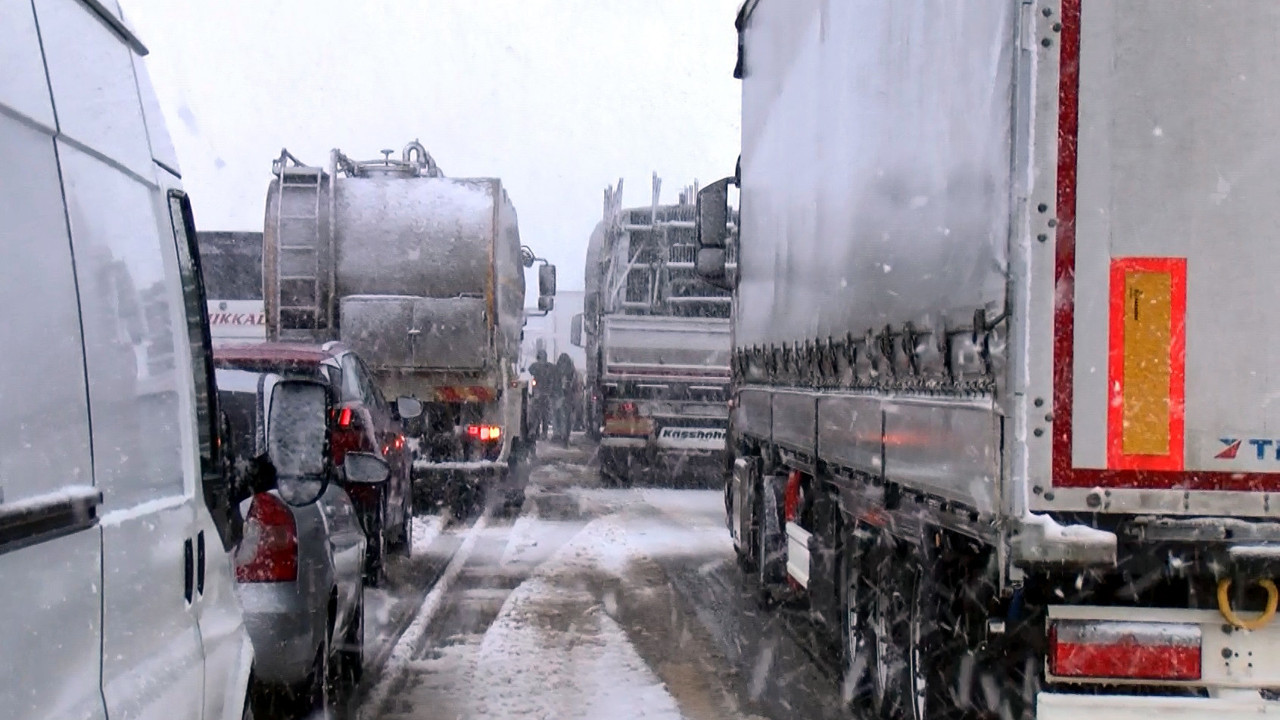 Bursa-İzmir Otoyolu kapandı