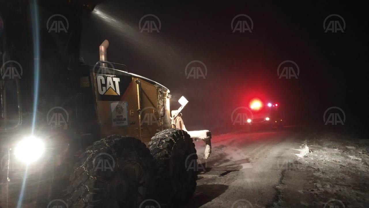 Mahsur kalan 14 vatandaşı AFAD kurtardı