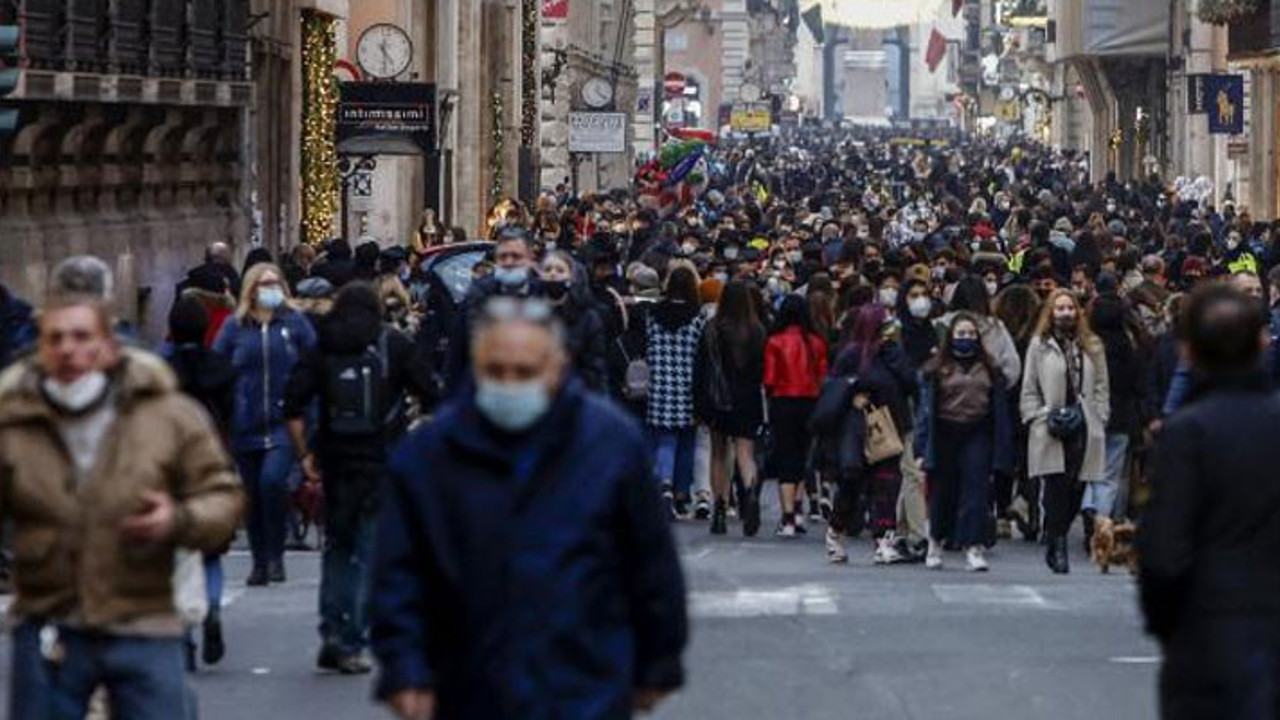 İtalya'da vaka sayısı 2,8 milyona yaklaştı