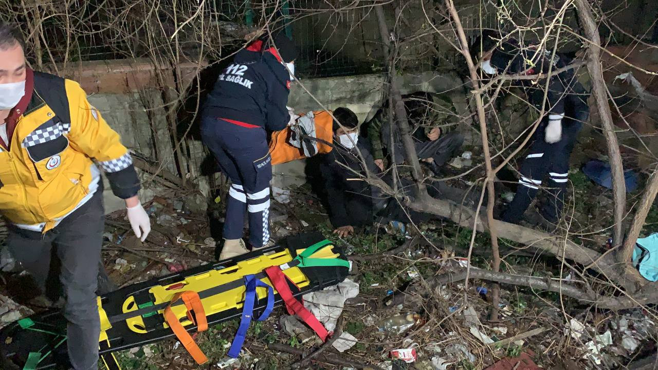 Kaçmaya çalışırken bacaklarını kırdılar