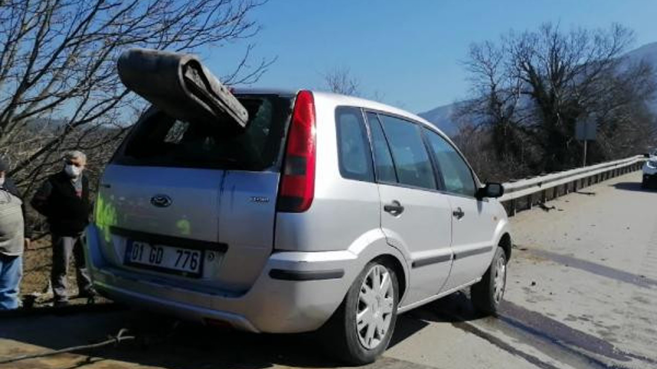 Kontrolünü kaybetti bariyere saplandı