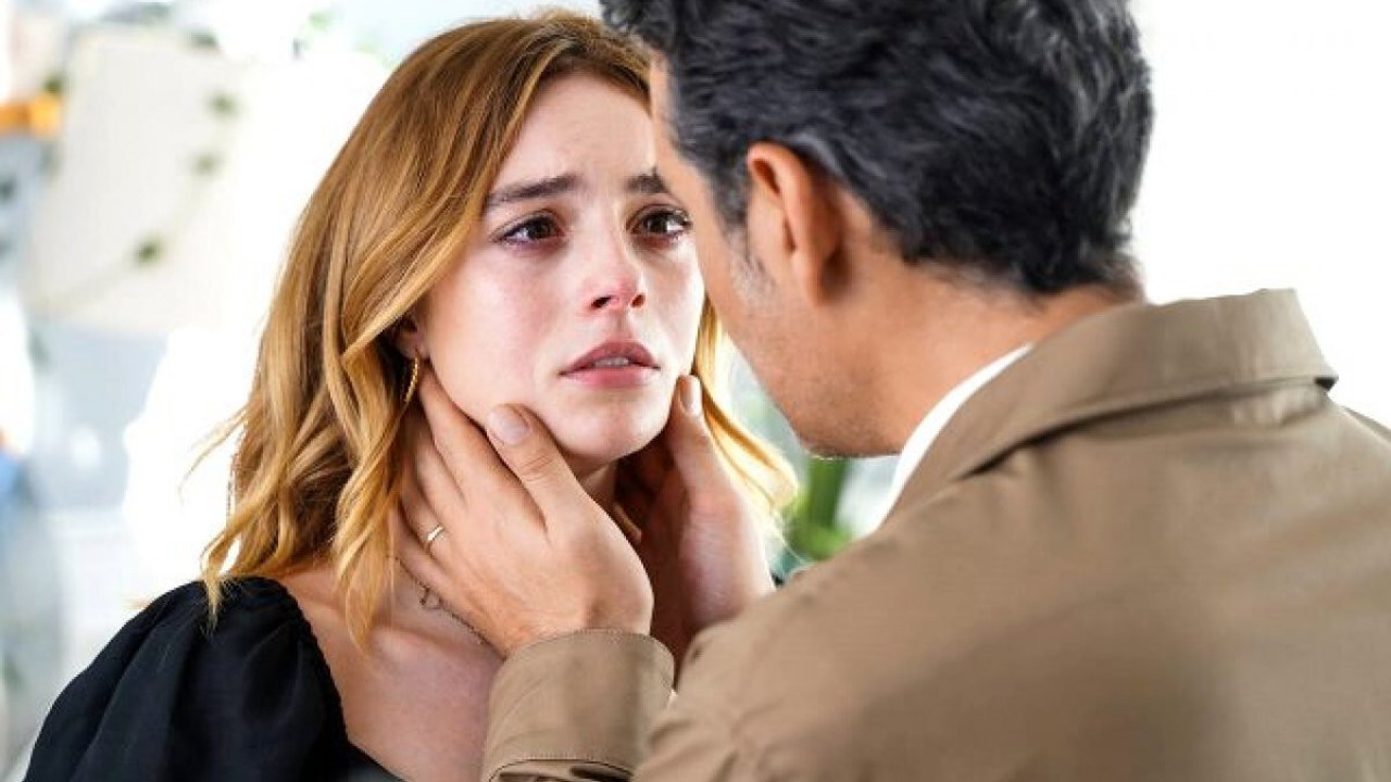 Sadakatsiz dizisinden izleyicilere şok. Derin öldü mü. Melis Sezen Sadakatsiz 'den ayrılıyor mu