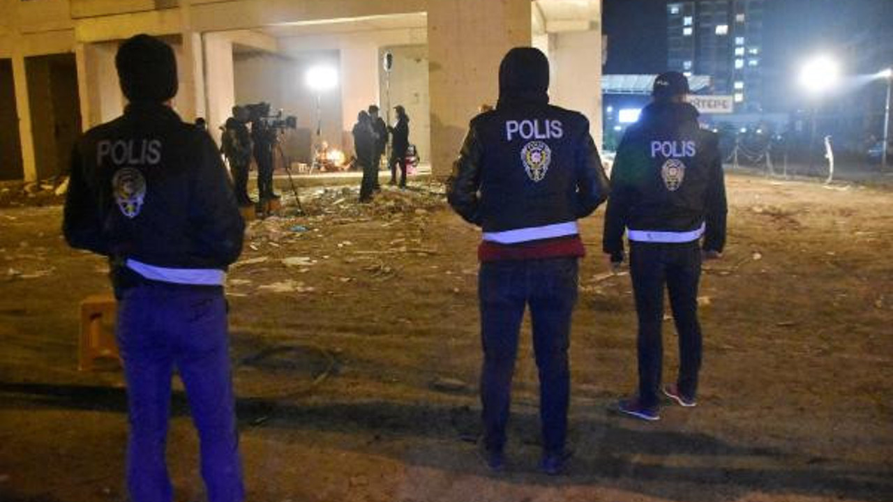 Dizi çekimini polisler bastı. Oyuncular heyecanlandı