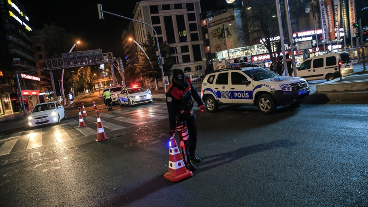 56 saatlik sokağa çıkma yasağı başladı